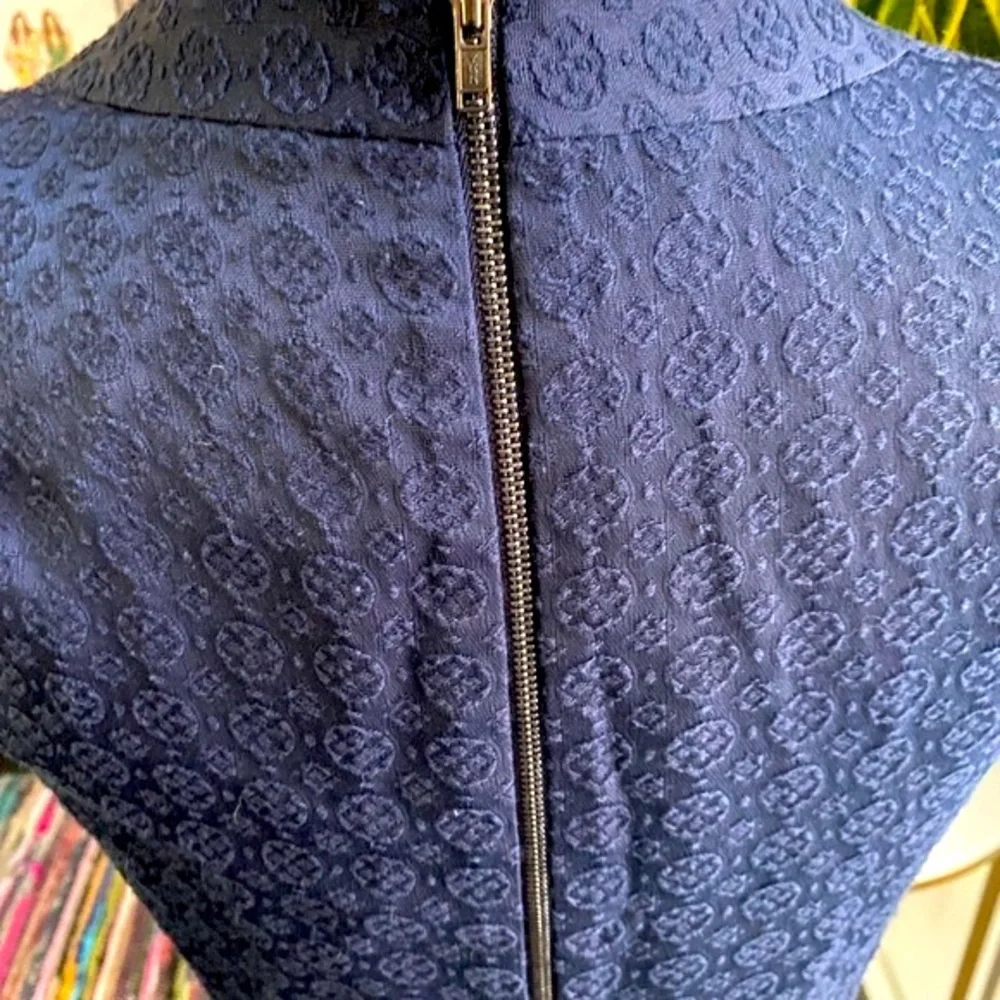 Theory, Orinthia Jacquard Cap Sleeve Dress (navy) size 2 - Picture 6 of 6